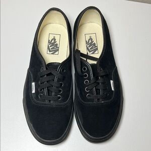 Vans Black Suede HeiQ x DuPont Eco Dry Water Repellent Men 8 / Women 9.5